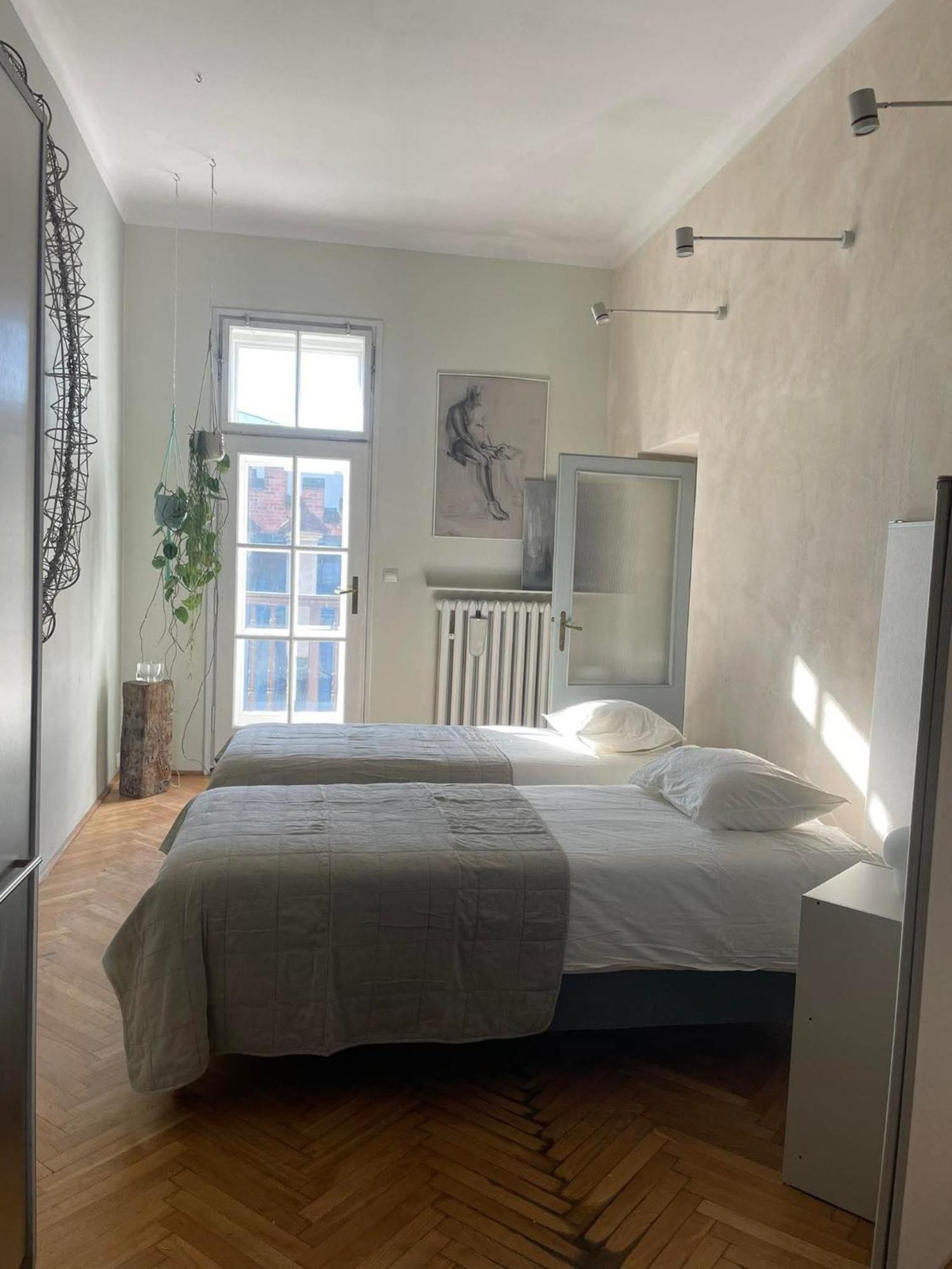 Here Apartments Красков Екстериор снимка